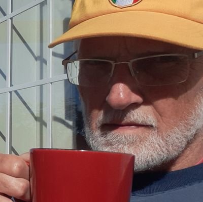 Big fan of cost-benefit analysis. Puppers, sunsets, cars, motorbikes, heritage, 20th century design. Opinions are straight, with a drop of H2O. Buy local.
