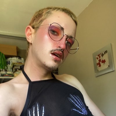 Trans dude il/iel | compte secondaire de @TracteurDeNoel | 🏳️🌈