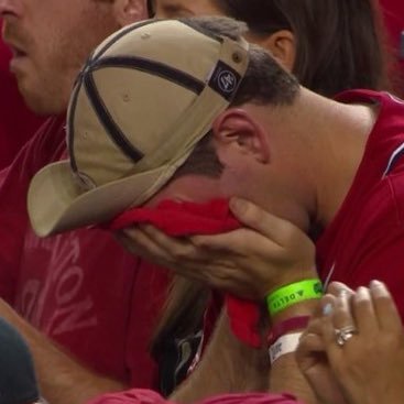 CaughtLpodcast's profile picture. 