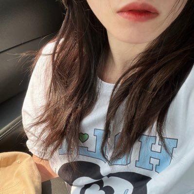 _annacaptain's profile picture. ISFP