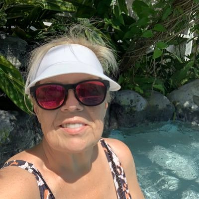 Mmdish's profile picture. Red n Gold till I’m dead n cold. #ChiefsKingdom