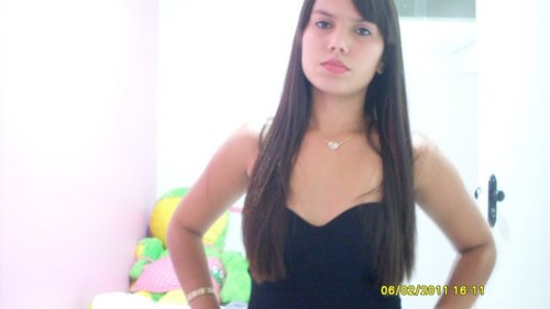 Menina, Mulher, 18 anos, Geminiana, Noiva de AlexCumaru, Mãe de SophiaMillena. Coisas mais importantes : Deus,Familia&Amigos.