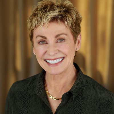 SissySiero's profile picture. Innovative Corporate Podcast Production - We produce compelling content that Elevates employee experiences | Amplifies diverse voices | Supports talent.