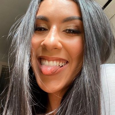 Larisssacunha's profile picture. que?