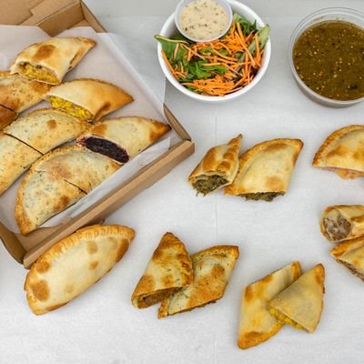 Argentine style empanadas with a So Cal twist! Flavors For Everyone! Vegan Friendly. Catering options Available! https://t.co/MFjJwps2BE