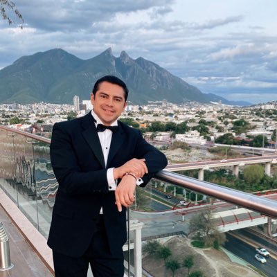 oscaredwinlopez's profile picture. Abogado Postulante, Socio en López Ziga & Asociados, habitante de Naucalpan, Edo. Mex. orgulloso de origen 
zapoteca. paisano de corazón !!!