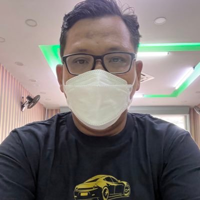 ubaijamil's profile picture. dah malas nak lari. hobi tengok Netflix. skrg dah tukar strategi and include resistance training. cardio/endurance kita buat yg mana mampu