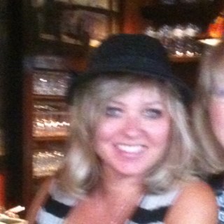 bowlergirl28's profile picture. 