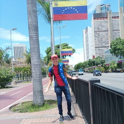 Lic. Administración y Gestión            Trabajador Incansable por Nuestra Venezuela 🇻🇪... 
GDC...