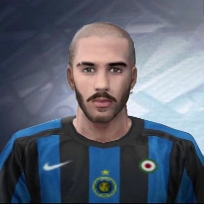 indigo__inigo's profile picture. Fútbol + lifestyle. Río Dulce Club.