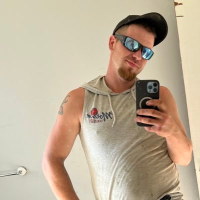 matthewMALLEY44's profile picture. Saskatchewans most wanted for stealing a house  ####