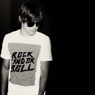 fakingzefron's profile picture. The ladies choice.