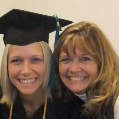 Profile Picture of Pamela S. Flood (@PamelsSFlood) on Twitter