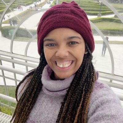 JanaBemvindo's profile picture. Capoeirista, produtora cultural e líder social. 
Mãe do Antonio, da Inae e da Hellen, esposa do Mestre Jagunço.
Gestora da OSC A Casa de Bambas