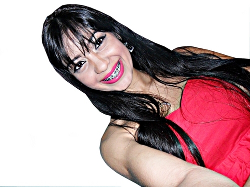 Tenho 16 Anos, Sou Blogueira, Amo Deus, Minha Familia amigas(o) Sou Apaixonada Por Pink, Barbies, Moda & Maquiangens, Amo dms tirar Fotografias :)