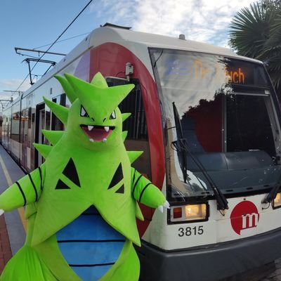 Aficionado al transporte público (principalmente ferrocarril) y a los videojuegos. Shitpost de transporte a tiempo parcial