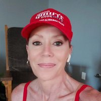 Chrissie (@catsmeows21) 's Twitter Profile