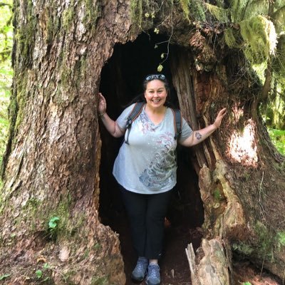 Mom to my 🐶 Hendrix, aunt, 👩🏫, 🌲lover, compassion, empathy, and ✊🏽👇Amazon List & cash app: $midstar01