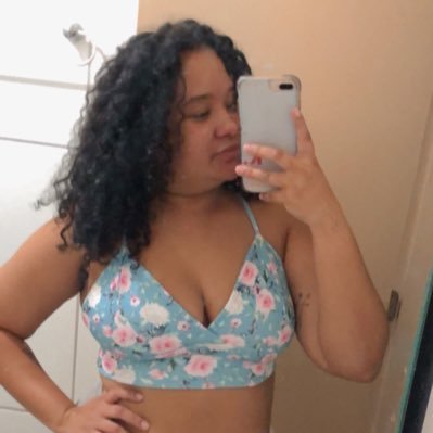 KatiaLo85256064's profile picture. 