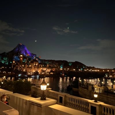 d6e066b64236414's profile picture. 大型トラックの運転手。運転しながらパチスロ動画、アニメ、バラエティ番組などを見ながら走ってます。※エロアカ通報します。