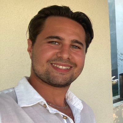 golementeksen's profile picture. Silentium est aureum Enfüste ve Afakta