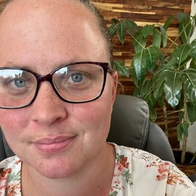 Wife, mother of 3 and helping others be healthy and happy