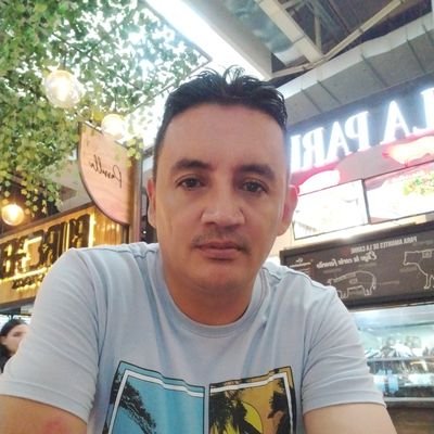 Cansado de la injusticia, la demagogia y el populismo. Preocupado por le mundo que dejaré a mis hijos, opositor del progresismo mundial.