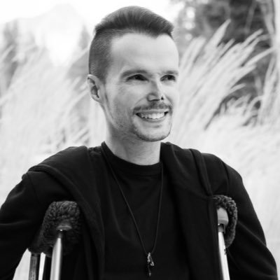 walkwithwarren_'s profile picture. “The Peaceful Warrior” 5x award winning inspirational public speaker, energy healer, coach and mentor. IG: WalkWithWarren