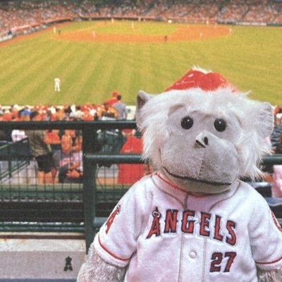 TaySkinny's profile picture. vibin’ w those I luv ✨ Gunner n ap