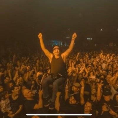 Ricardo32891607's profile picture. 