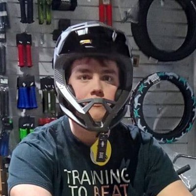 Creator of awesome 2d and 3d games! Currently learning game dev! I also love bikes!