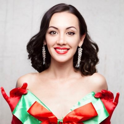 Leela_Sasha's profile picture. Хозяйка Настоящего Варьете