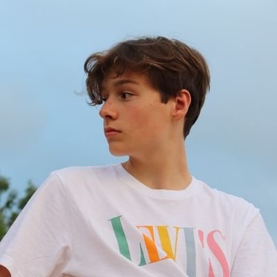 ruyl3n's profile picture. 