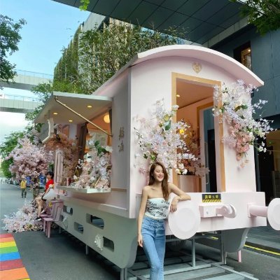 Emma1245941's profile picture. Dream is beautiful, reality is bone sense