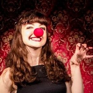 Joue au théâtre des 2 ânes - Paris // Chante dans le Grand Orchestre du Splendid // Singer Songwriter //
Utilise Twitter pour râler (ahah) 😆❤🙊🙈🙉