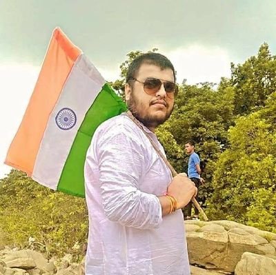 vikaasmonu's profile picture. 