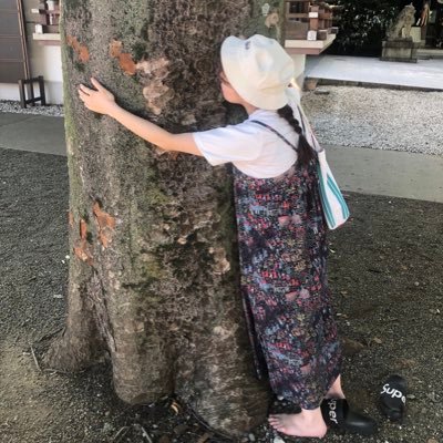 tadaima_agano's profile picture. 池袋から1時間（特急）で来れちゃう吾野というところにシェアハウスあります。まだトイレありませんw。家賃は3.5万円〜（お米付き・お酒付き・ヤギ付き・畑付き・ホタル付き・清流付き・シェアキッチン付き・蔵カラオケ付き）池袋との二拠点シェアハウスです🐐@tadaima_bukuro