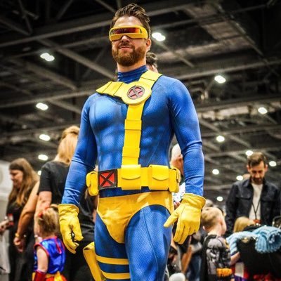 Nerdy kiwi londoner cosplay