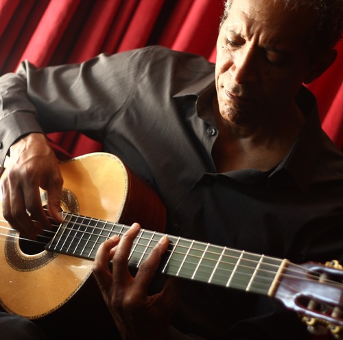 Jazz, film + TV composer + guitarist, currently #guitarist on #DancingwiththeStars. New CD Phoenix out now! @Moontraxx. Dutch bike, travel and dog lover.