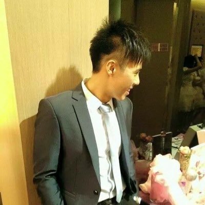 Lancelot740401's profile picture. Manners make the man.大叔一枚，品味著生活點滴，分享著每天發生的每則故事。#運動#玩樂#美食#時尚