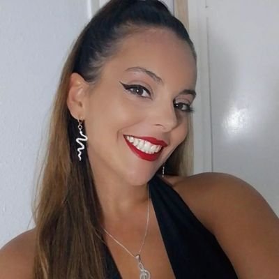 Que te podrás llevar el palo de tu vida o llegar a donde nadie llegó ni en sus sueños.
|| Música como forma de vida ||
4315.