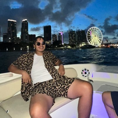 uglyjesus_'s profile picture. 