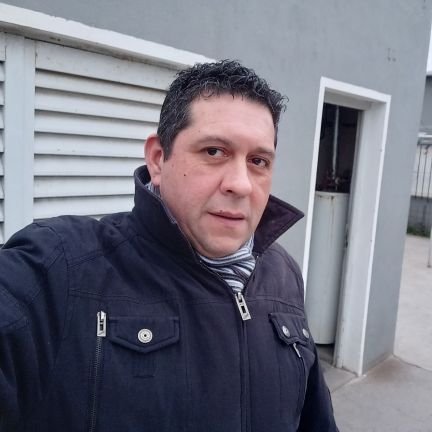 luisbernabe_'s profile picture. 