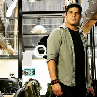 Periodista
Productor
Actor
MMA
Motos
Me gusta el vino
IG: @jorge_sapiens @sapiens_pro