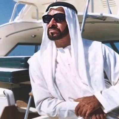 تغريد لقصائد الشيخ زايد بن سلطان آل نهيان