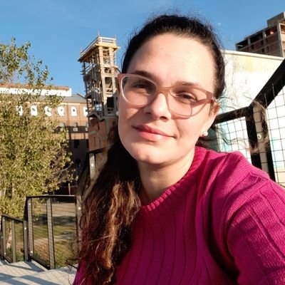 LuMosc1's profile picture. Mujer,
Mamá 👦👸,
CM👩🏻‍💻.
Comunicación y RRII en @AeropuertoSV