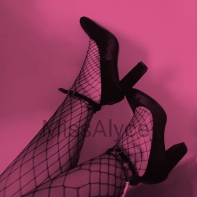 👑19 anni e già Moneymiss. Fatevi sottomettere dalla piccola ma autoritaria Dea Alyce con i suoi adorati piedini👑 
Telegram: Alyce036
🚫NO REALE