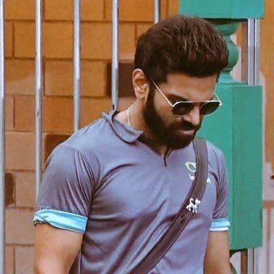 Riya601389's profile picture. 