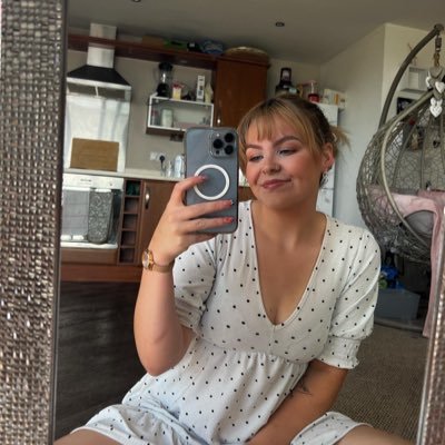 courtyybee's profile picture. 