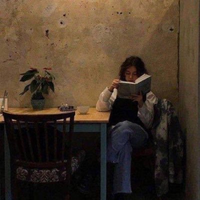 galqahtanni's profile picture. Interested in books, drawing and coffee 🦋